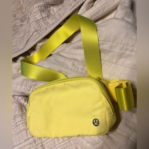 Electric lemon lululemon cross body belt bag